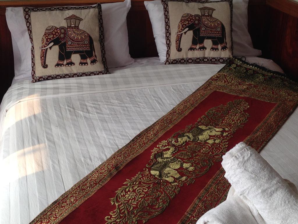 Villa Kingkham Riverside Luang Prabang Bagian luar foto