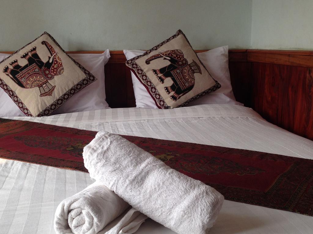 Villa Kingkham Riverside Luang Prabang Bagian luar foto