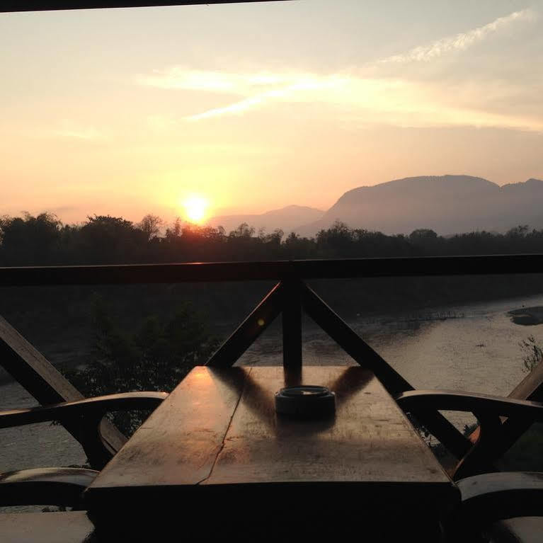 Villa Kingkham Riverside Luang Prabang Bagian luar foto