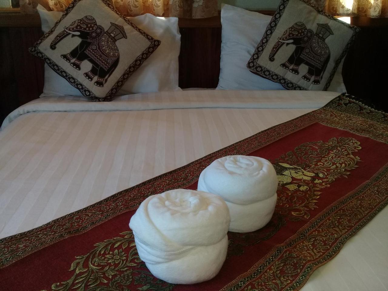 Villa Kingkham Riverside Luang Prabang Bagian luar foto